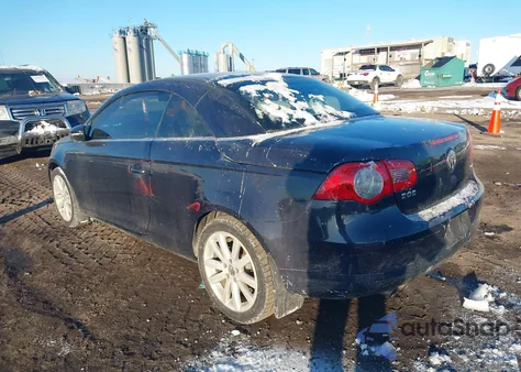 2011 Volkswagen Eos Komfort из США, поврежденный, VIN WVWBW7AH2BV003542